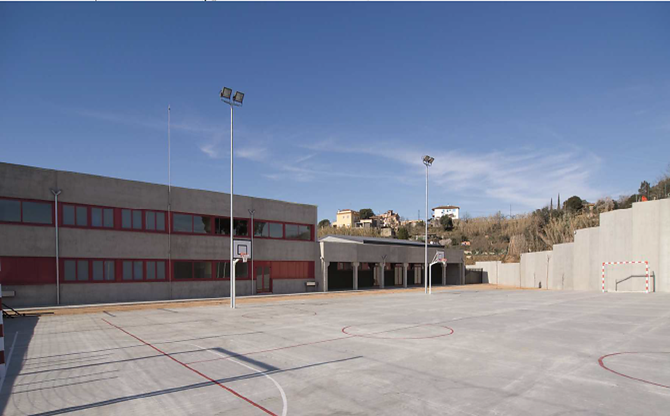 Collège d'éducation infantile et primaire  “LA ROUREDA” TORDERA